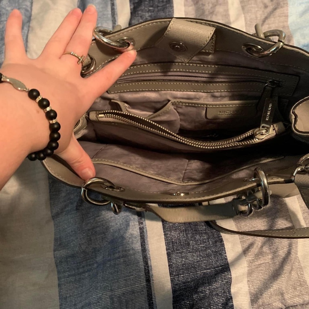 Like New Michael Kors leather purse.